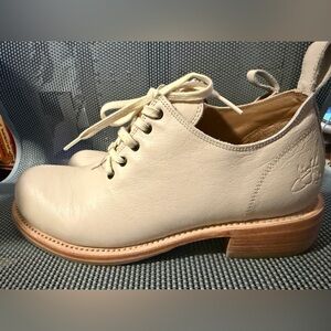 John Fluevog Simple Living Winch Cream Lace Leather Oxford Shoes Derby Wholecut